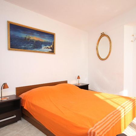 Apartments By The Sea Marusici, Omis - 8632 Mimice Rom bilde