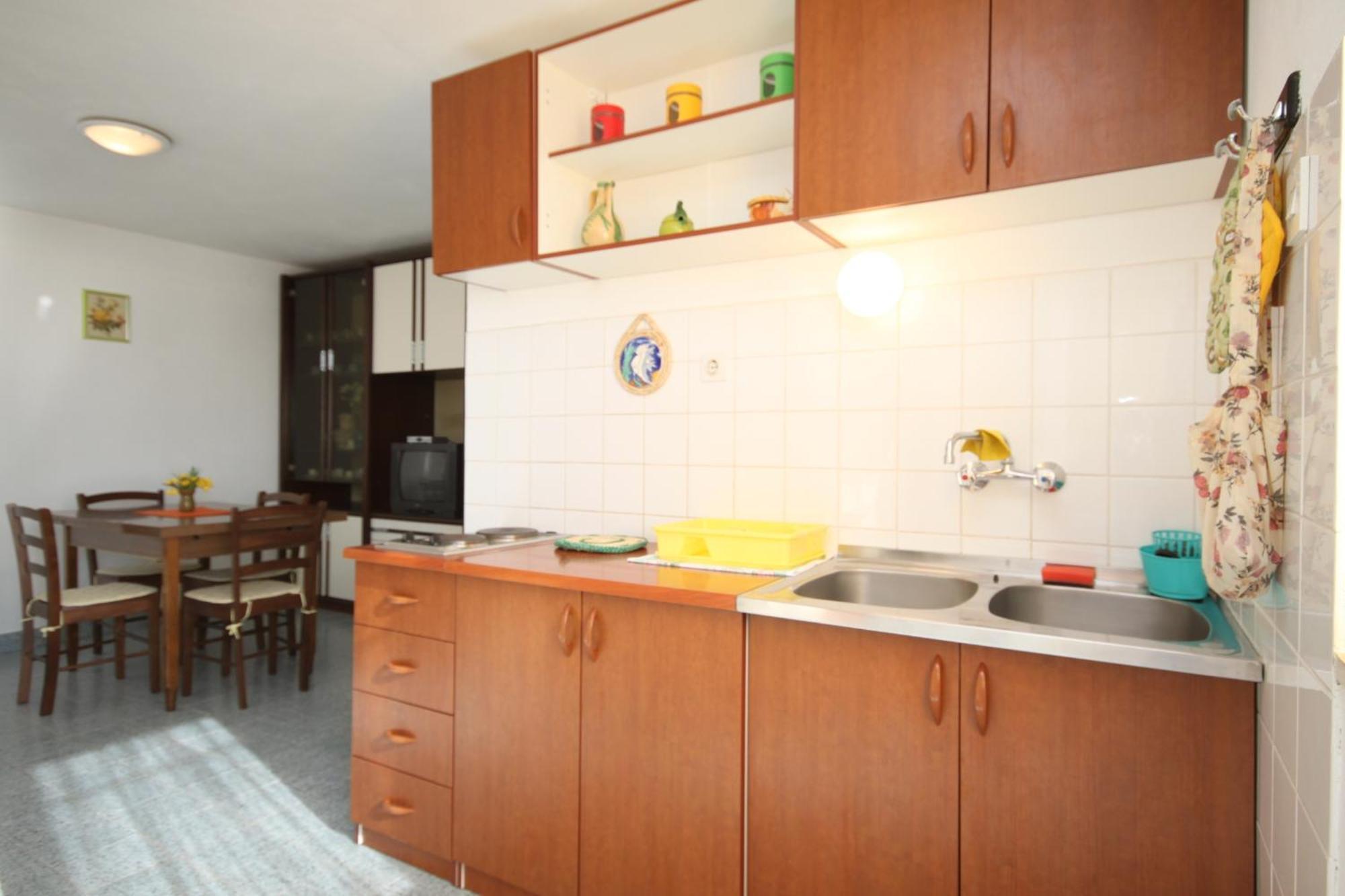 Apartments By The Sea Marusici, Omis - 8632 Mimice Rom bilde